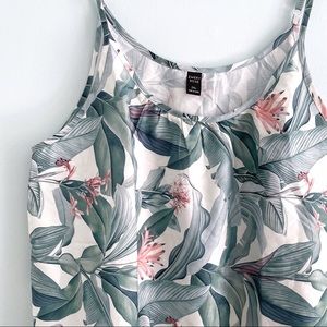 Strap Blouse Top in Tropical Plant Print for Vacation a Dancing Night Out